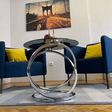 Apartment Studio 32 - Bright & New Studio At City Center *