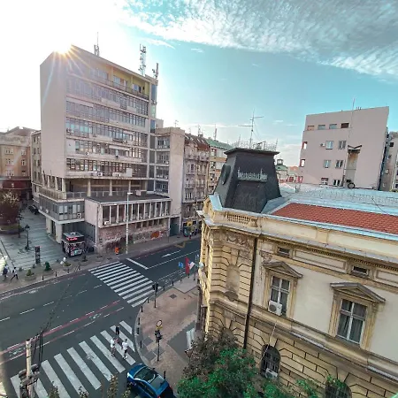 Apartment Studio 32 - Bright & New Studio At City Center Belgrade